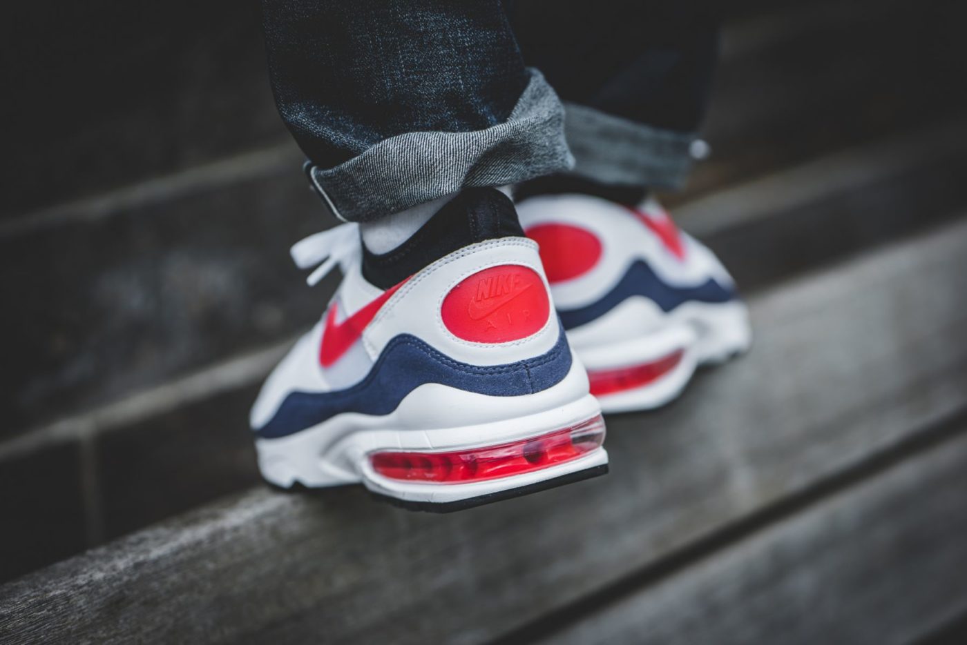 Air max outlet 93 white red